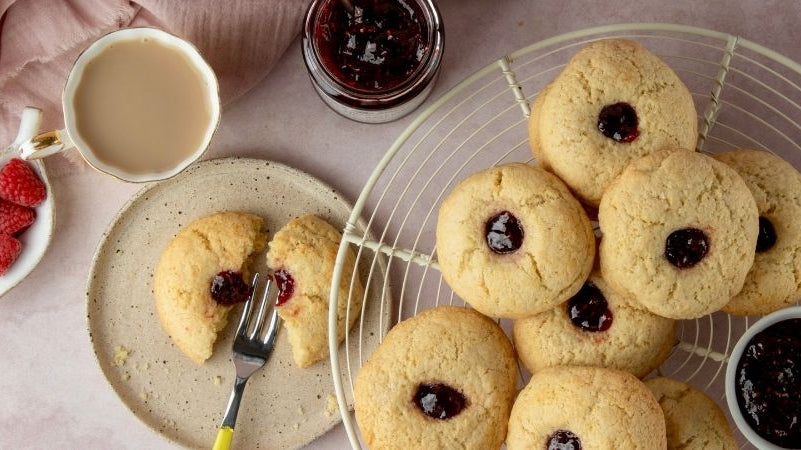 “Sweet Tip” Raspberry buns