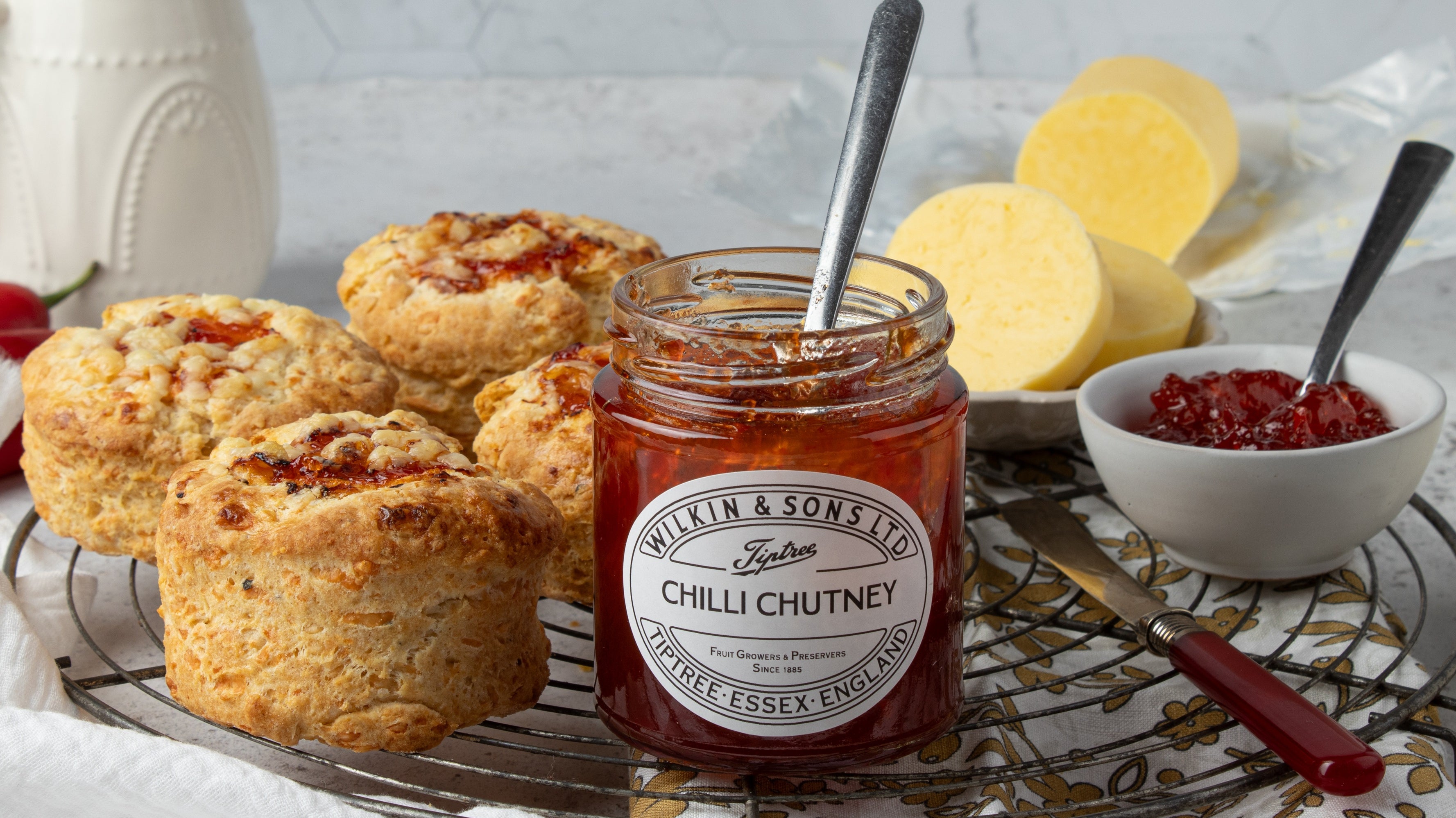 Cheese Scones with Chilli Chutney