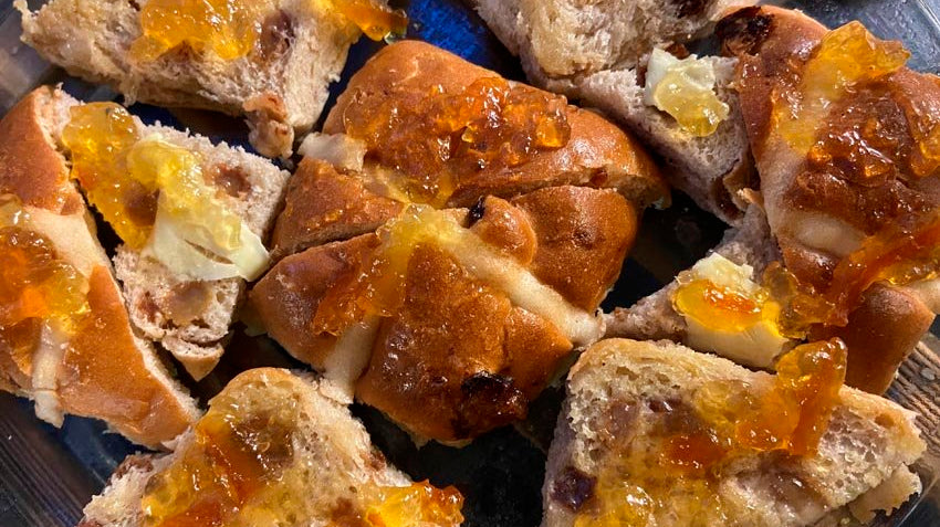 Hot cross bun pudding