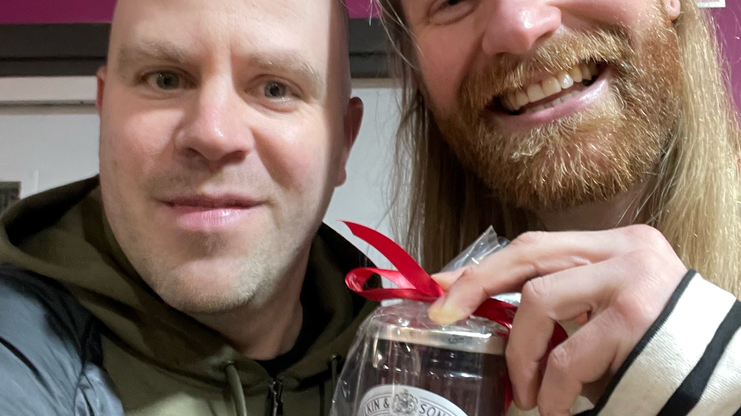 Mark meets Sam with jam