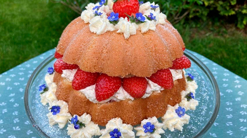 Jubilee strawberry dessert