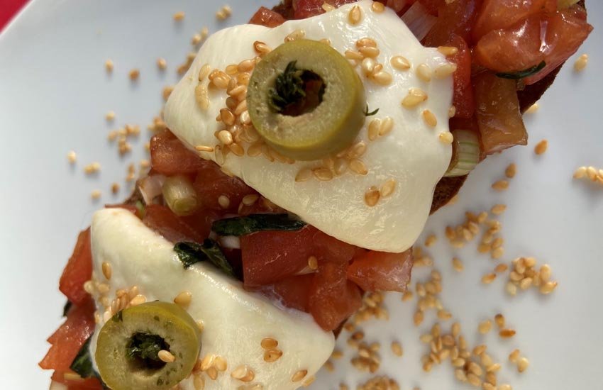 tomato and mozzarella bruschetta serves: 4