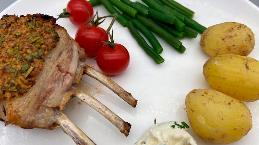 english lamb rack with goat’s cheese