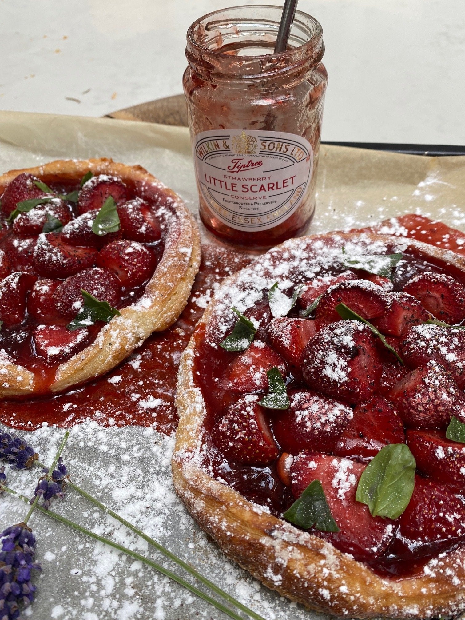 rachel green’s little scarlet & basil tarts