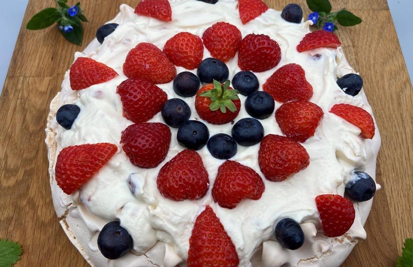 little scarlet strawberry cloud