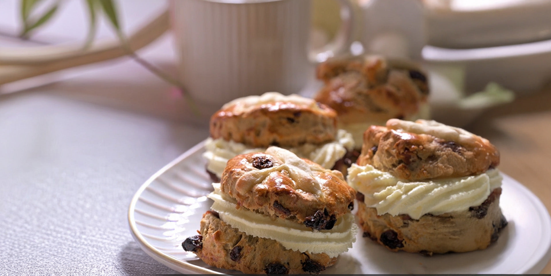 Hot Cross Bun Scones